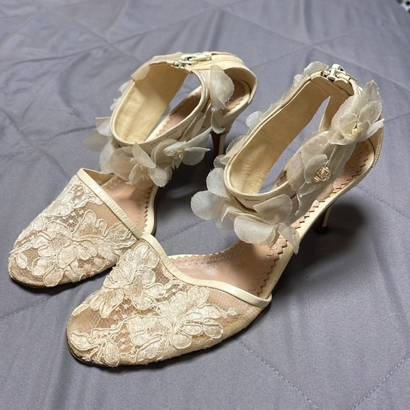 Chloé Spring 2010 Ready to Wear Vintage Lace Kitten Heel Size 35/5 - Picture 4 of 16